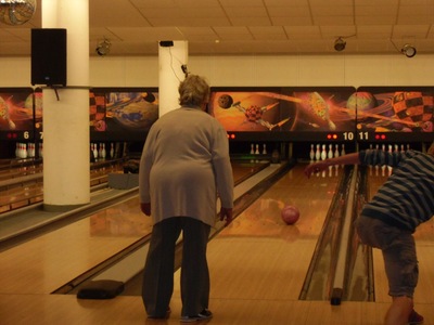 Handarbeits-Kurs beim Bowling